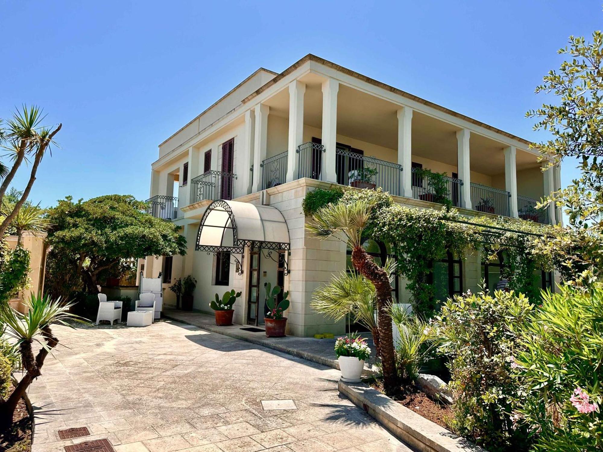 Casalusa Home Casamassella Extérieur photo